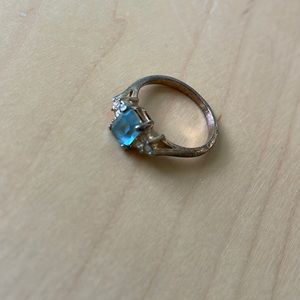 Blue stone ring. Size 9 1/2